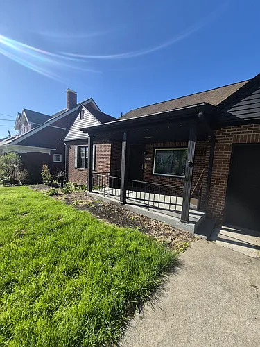 315 Leila St Photo 1