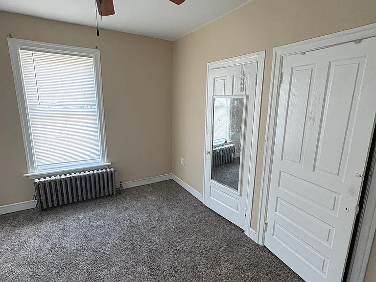 214 Yale St — Photo 3