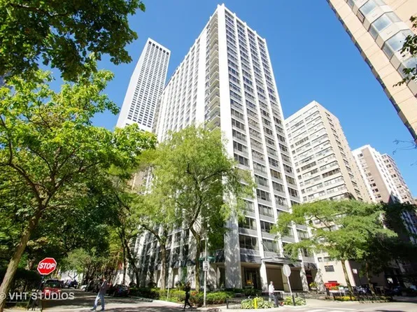 222 E Pearson St APT 1208, Chicago, IL 60611