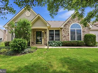 307 Starflower Ln, Langhorne, PA 19047