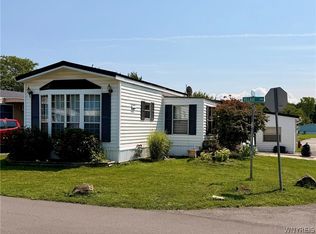 6035 S Transit Rd #319, Lockport, NY 14094