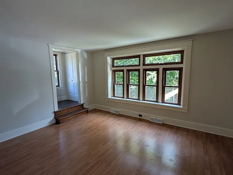 170 Glen Ave — Photo 9