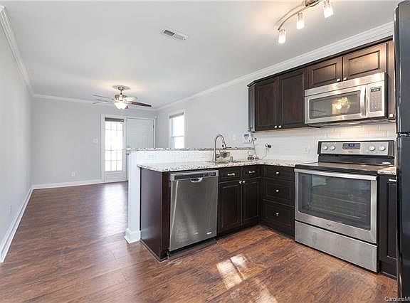 4th image of 1914 Academy St