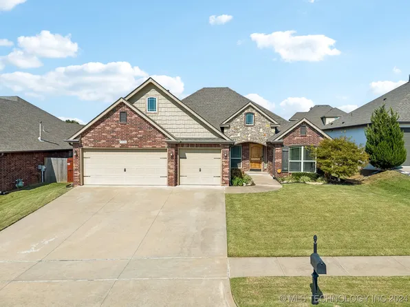 7220 E Louisville St, Broken Arrow, OK 74014