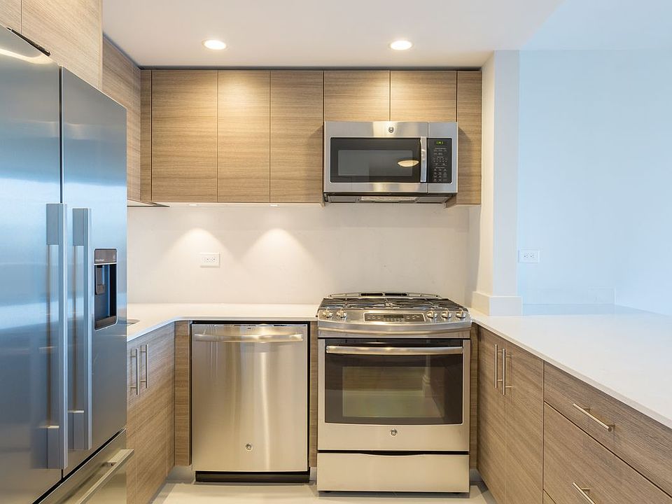 1st image of 235 W 48th St APT 34E