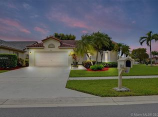 8460 Lake Cypress Rd, Lake Worth, FL 33467
