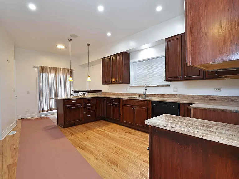 3328 W Cuyler Ave #1 — Photo 6