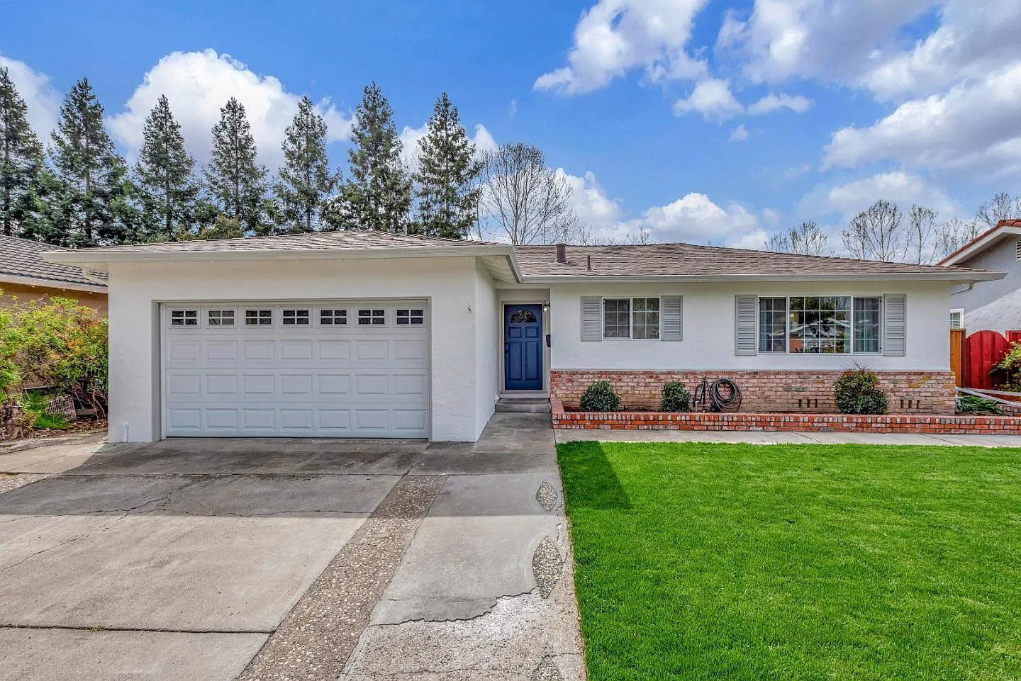 1673 Arbor Dr photo 1