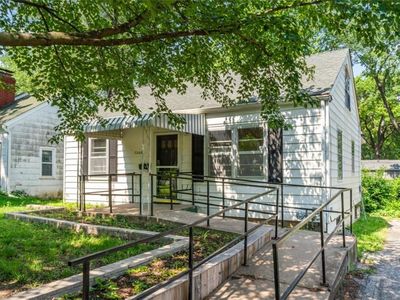 7208 Wayne Ave, Kansas City, MO, 64131