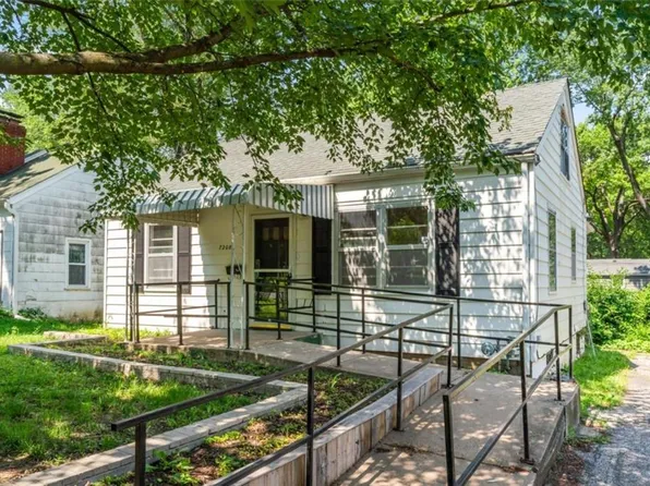 7208 Wayne Ave, Kansas City, MO 64131