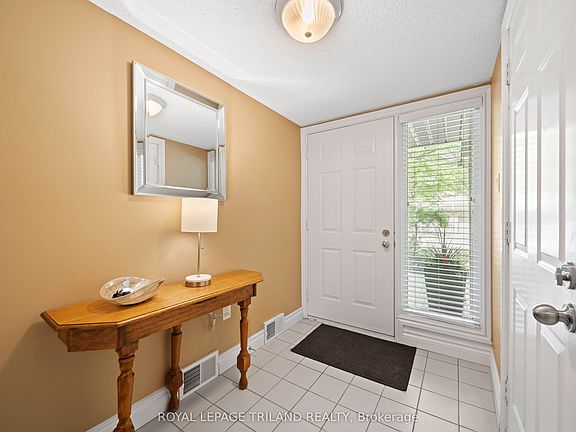 4th image of 1399 Commissioners Rd W #4