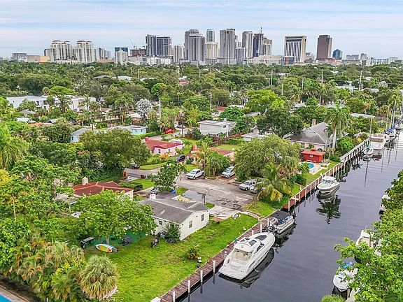 4th image of 911 SW 11th Avenue