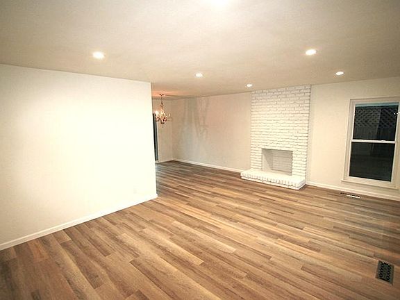 4th image of 390 Wheeler Ave