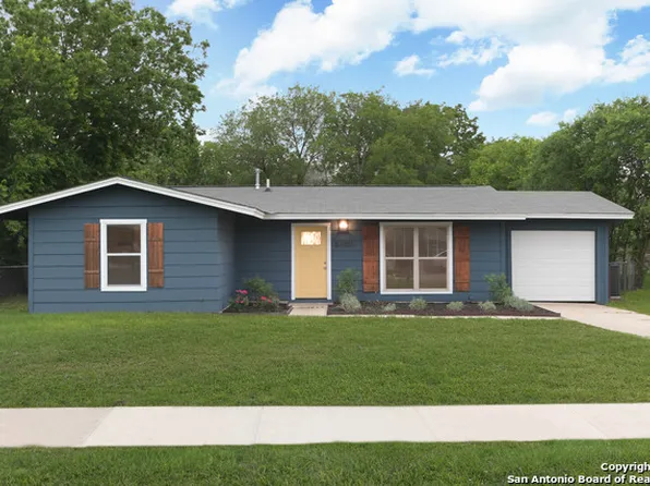 5850 Castle Lk, San Antonio, TX 78217
