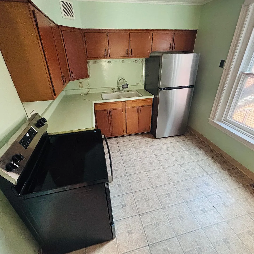 1517 W Turner Street — Photo 3