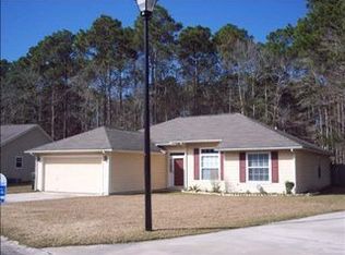 112 Old Pond Dr, Kingsland, GA 31548