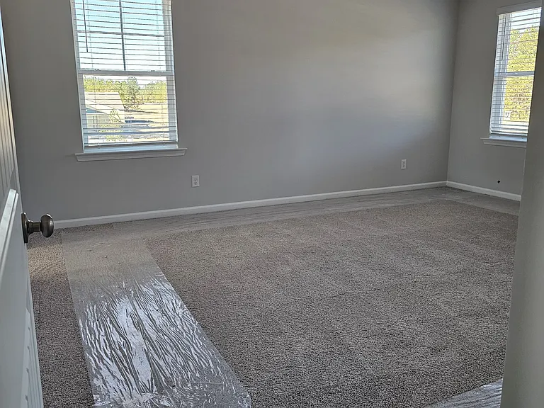 200 Justify Ave — Photo 10