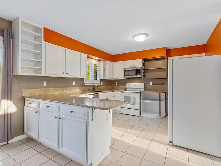 2912 Loch Lomond Dr — Photo 11
