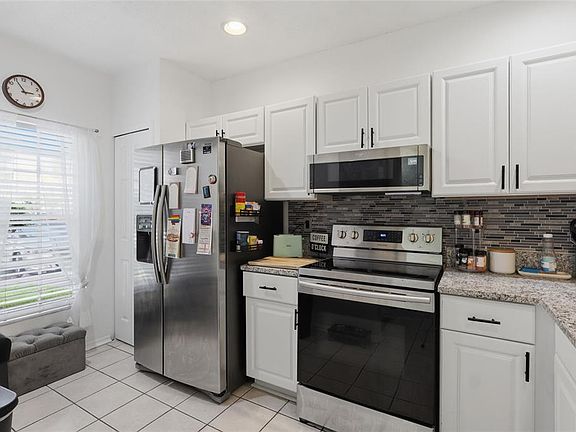 3rd image of 30029 GRANDA HILLS COURT