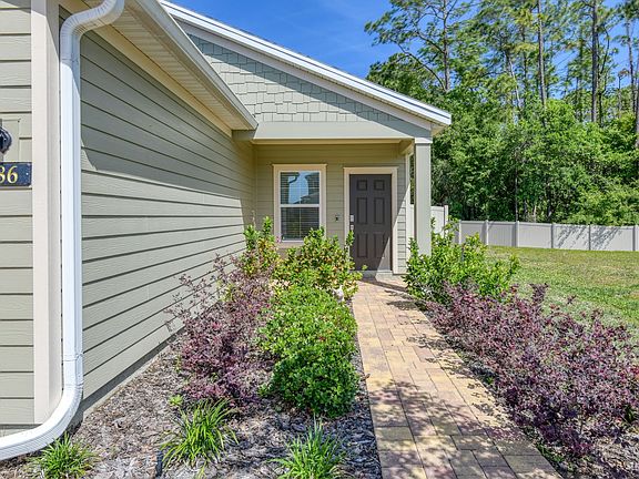 2nd image of 986 Arcadian Lakes Blvd