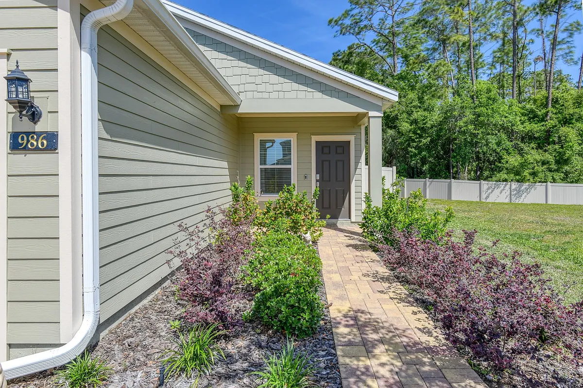 Building Photo - 986 Arcadian Lakes Blvd
