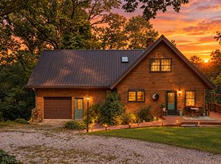 895 W Oakwood Ln, Paoli, IN 47454