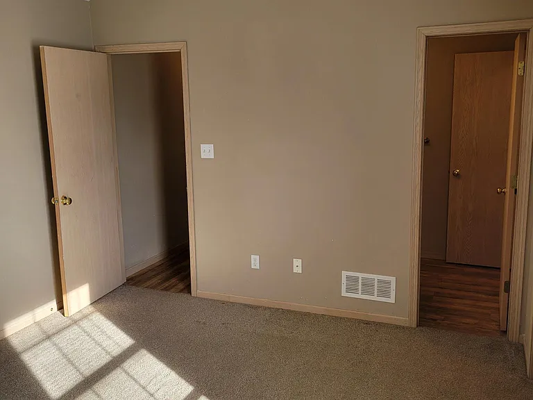 1279 NW Phelps Dr — Photo 19