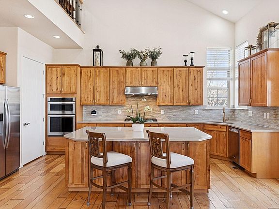 2nd image of 2750 Calmante Cir