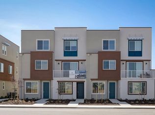 Estaire Luxury Townhomes, Fairfield, CA 94534