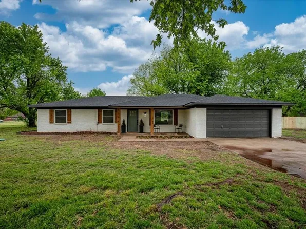 16 Brookridge, Shawnee, OK 74804