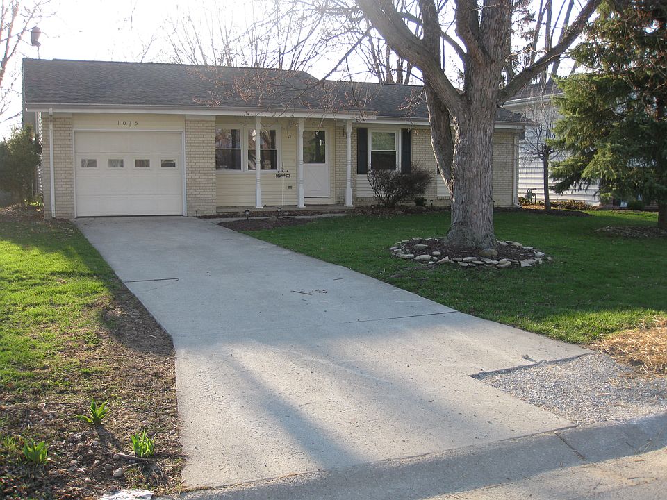 1st image of 1035 Village Dr