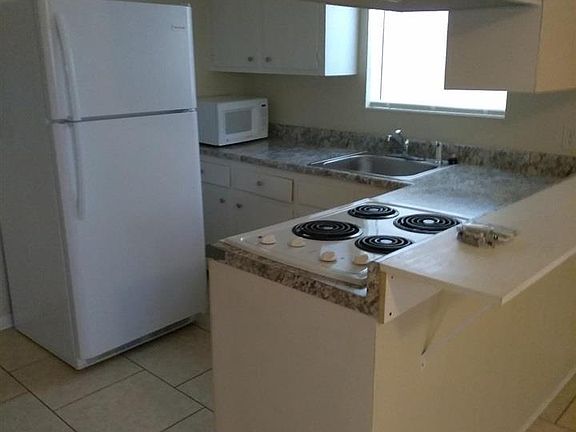 2nd image of 10299 Bowman Ave