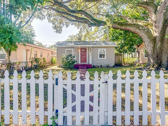 4th image of 3160 6th Ave S