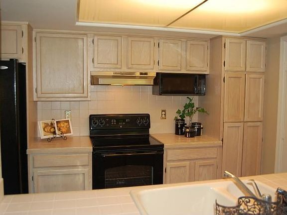 4th image of 1206 Campwoods Ct