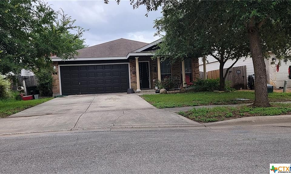1st image of 235 Goliad Dr