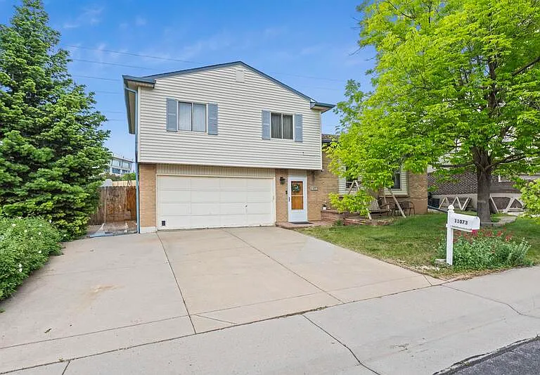 11073 Otis St — Photo 1