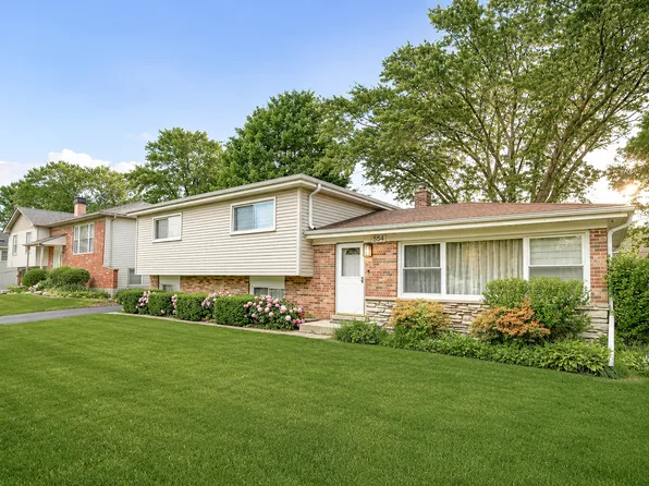 554 Patton Dr, Buffalo Grove, IL 60089