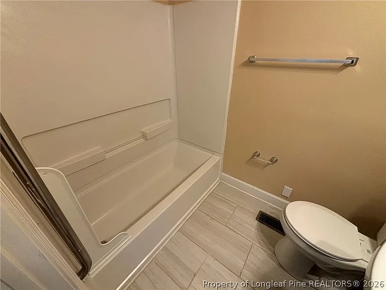 931 Fleetwood Dr — Photo 25