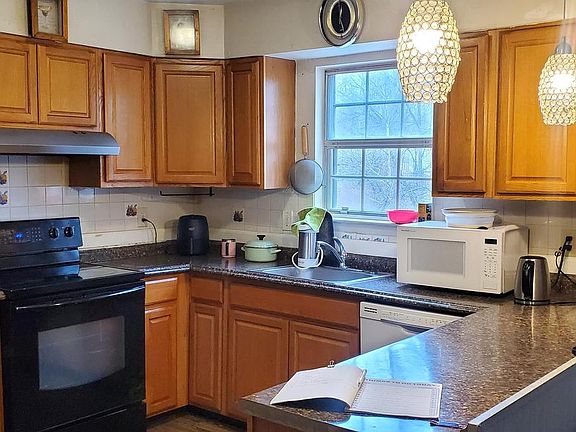 3rd image of 8800 Emory Grove Rd