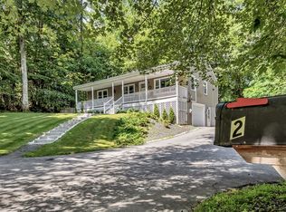 2 Gates Ln, Millbury, MA 01527