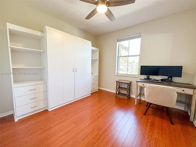 130 Riverwalk Cir #130 — Photo 17