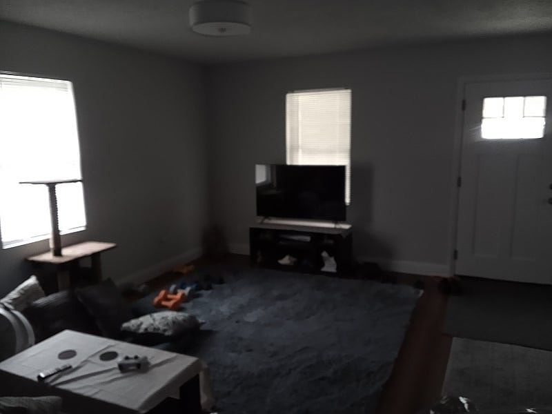 2nd image of 415 E Torbush Dr