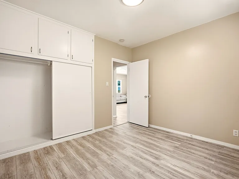 327 S Lincoln Pl — Photo 17