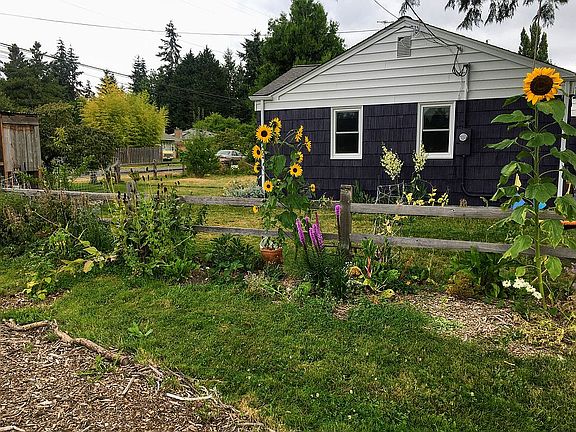 2nd image of 13704 17th Ave NE