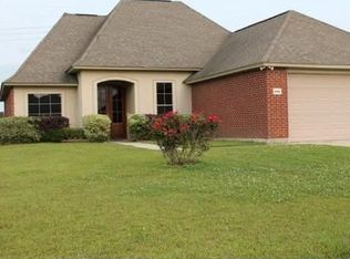 6062 Majestic Ln, Sorrento, LA 70778