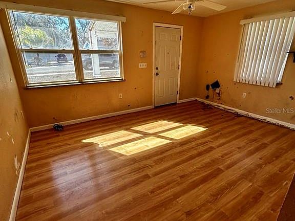 2nd image of 413 Magnolia Ave