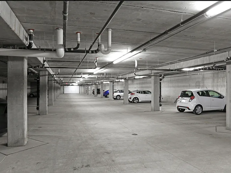 Kascade Place Apartments — Photo 19