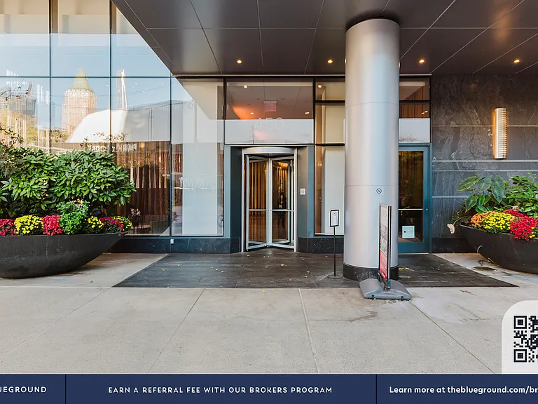 450 W 42nd St #29P — Photo 23