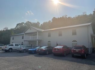 1202 Creekview Ln, Morgantown, WV 26508