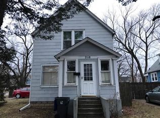 2118 Emmaus Ave, Zion, IL